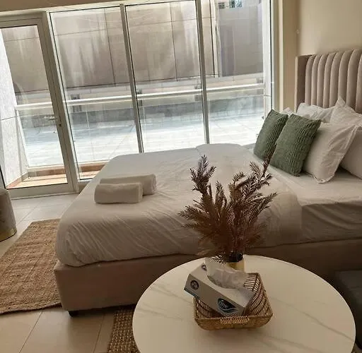 Luxury Studio Near Burj Khalifa