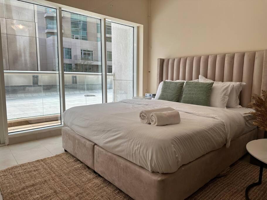 Luxury Near Burj Khalifa Apartment Dubai
